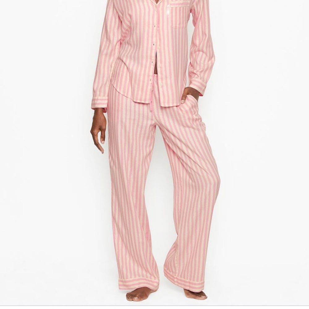 NEW Victoria’s Secret Shimmer Flannel Pajama LARGE